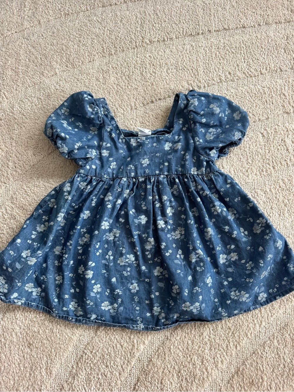 BabyGap Chambray Puff sleeve dress